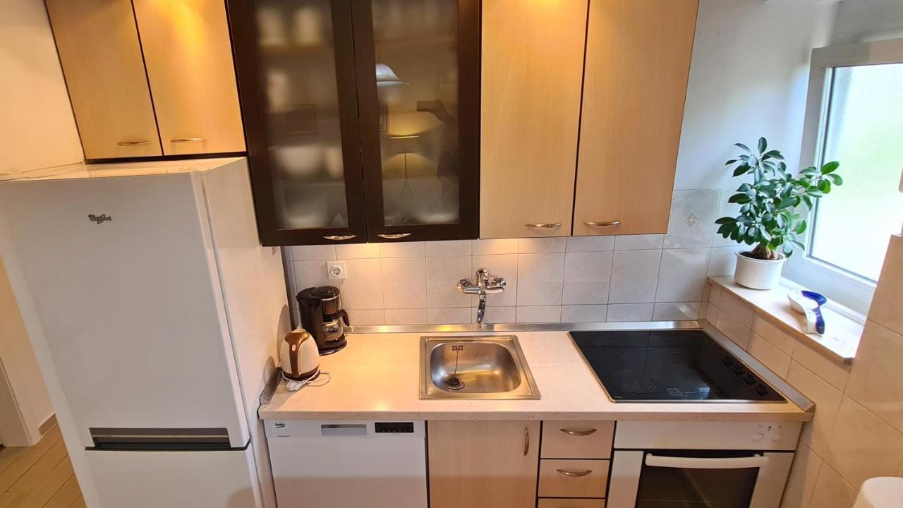 Apartment Sara Poljud Split Exterior photo