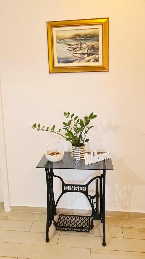 Apartment Sara Poljud Split Exterior photo
