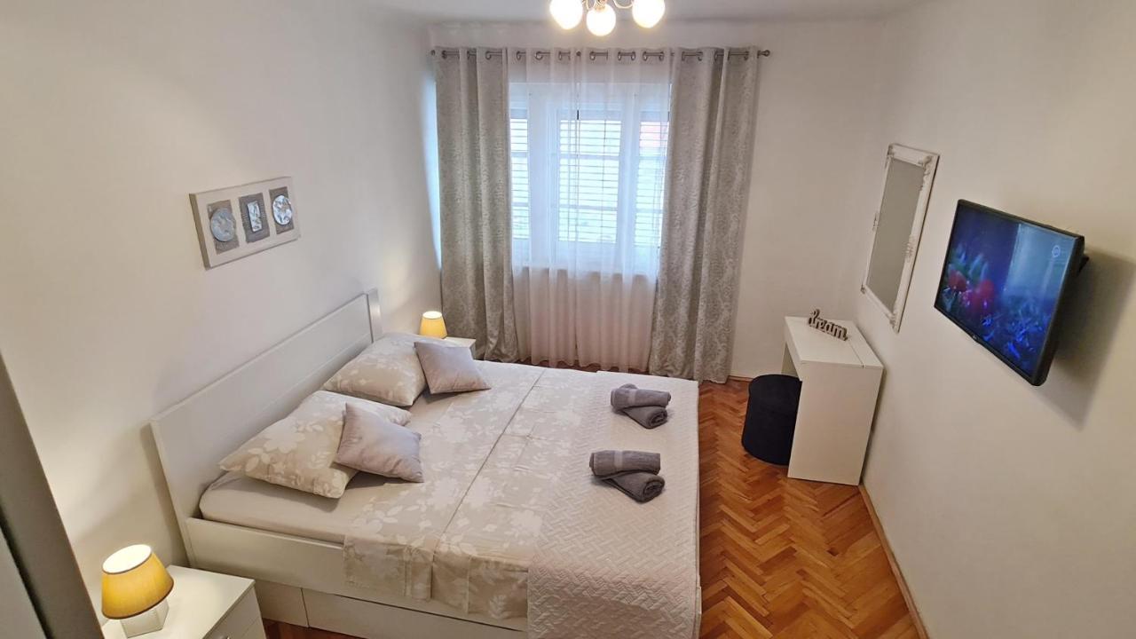 Apartment Sara Poljud Split Exterior photo